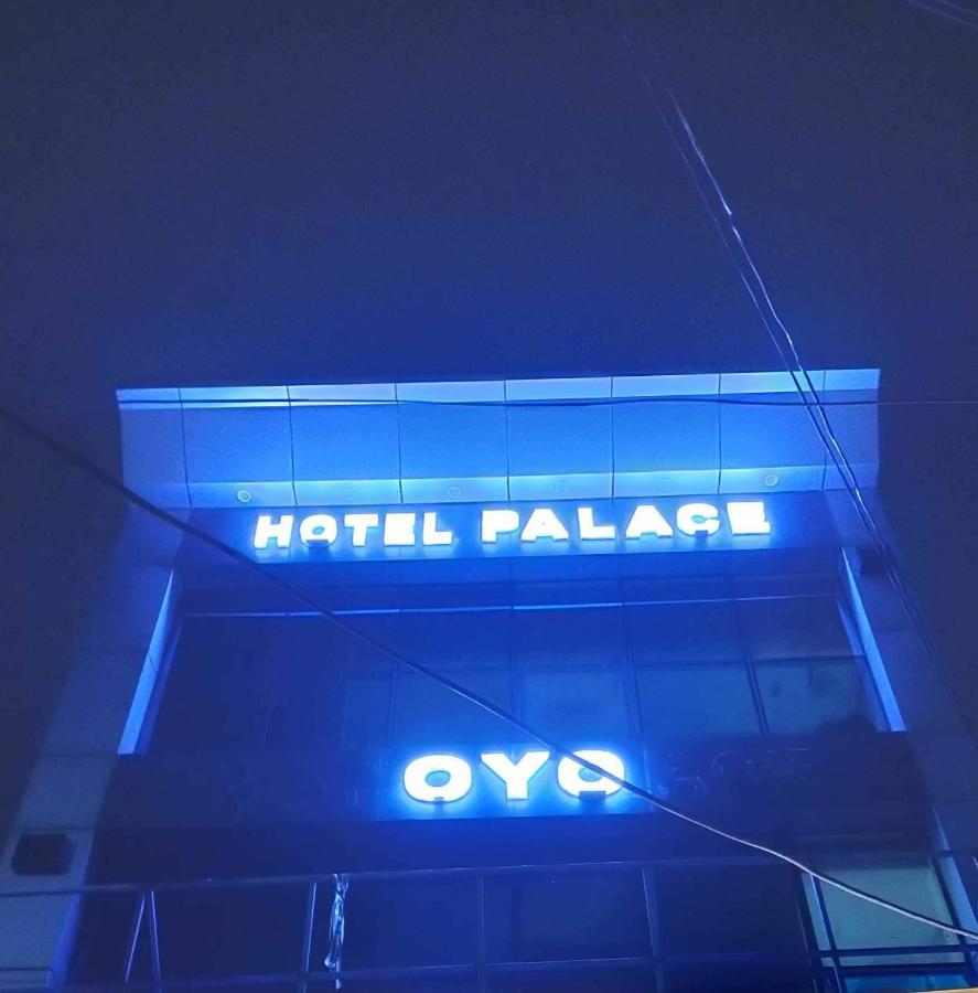 Rohtak Oyo Palace Hotel מראה חיצוני תמונה